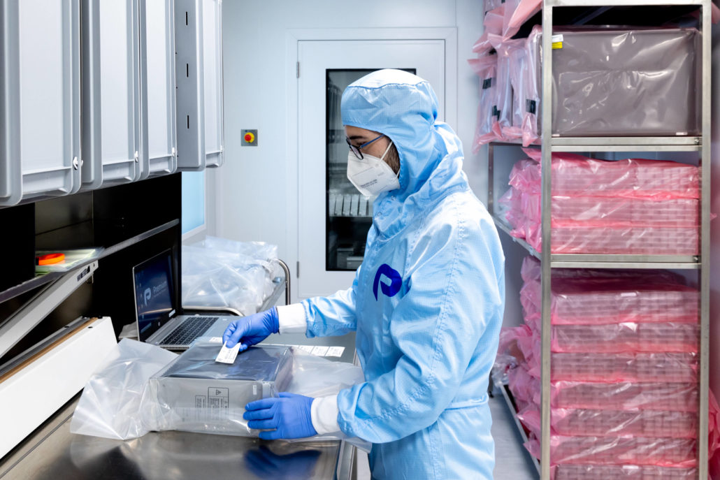 ISO 14644 cleanroom assembly workspace