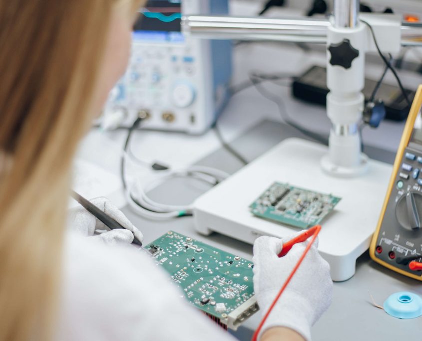 Advanced power supply manufacturing line in Barcelona